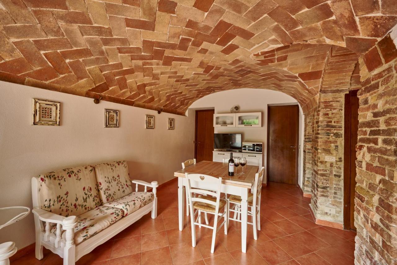 Agriturismo Il Canneto カーゾレ・デルザ エクステリア 写真